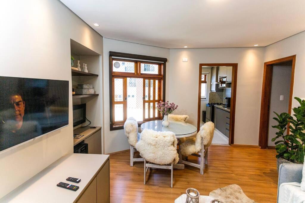 Apartment Inverness 11 - No Capivari Com Otimo Wi-fi E 2 Quartos - By Hostyn Campos do Jordao